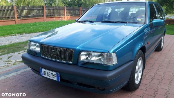 904104837_4_1080x720_import-super-klasyk-benzyna-20-turbo-180-km-oryginal-niski-przebieg-osobowe_rev002.jpg