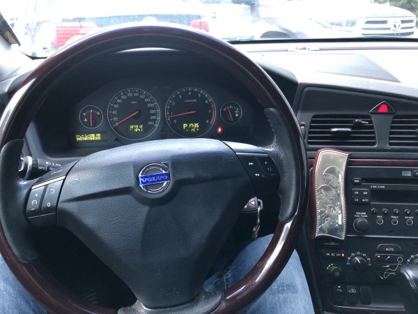 volvo_S_60 2.5T AWD-10.jpg