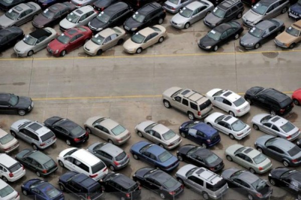 Cemetery_cars_03.jpg