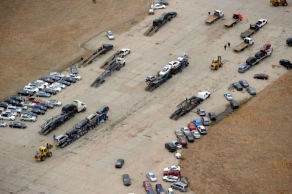 Cemetery_cars_06.jpg