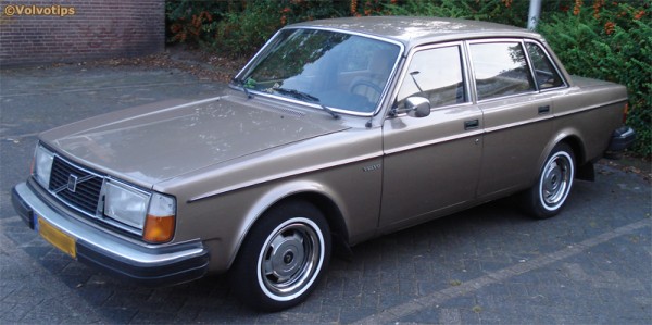 Volvo_244_D6_D24_1979_MY1980.jpg