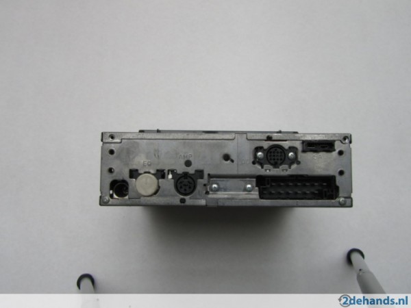153870583_1-volvo-autoradio-cr-708.jpg