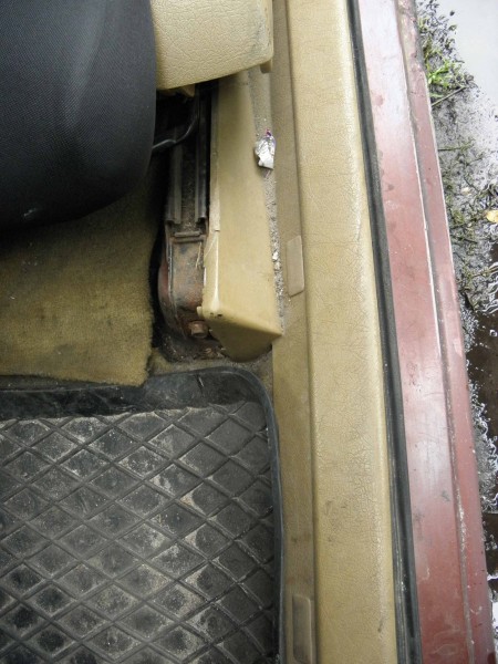 ugolok_volvo760.jpg