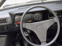 Volvo_340_Hatchback 3 door_1978.jpg