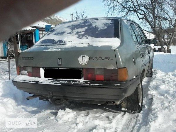 98362367fx.jpg