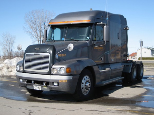 Freightliner Century.jpg