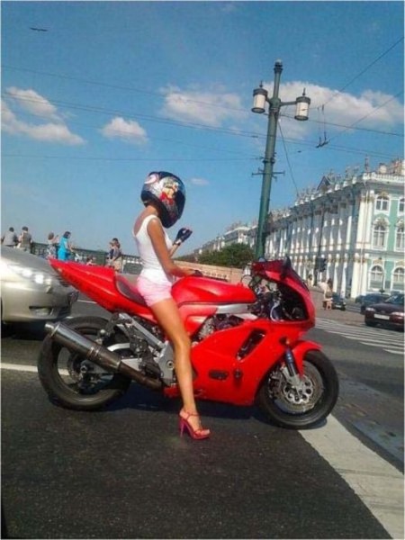 chicks_on_the_streets_47.jpg