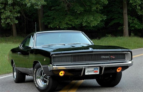 1969-Dodge-Charger-Na-foto-kadr-iz-Kf-Forsazh.jpg