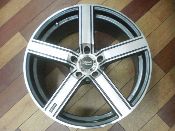 nengun-164616-00-enkei-s5_18-inch_four-book_schmidt_motorsports-13bc4a6973.jpg