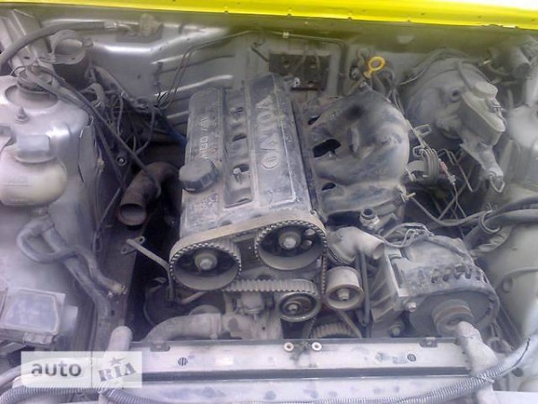volvo_740__121227004fx.jpg