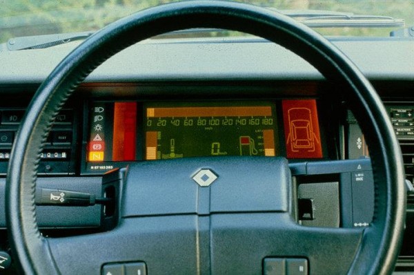 digidash_renault11-1.jpg