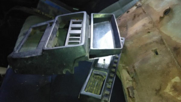 Panel_boroda_100grn.jpg