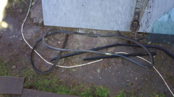 Uplotniteli_dverey_150grn.jpg