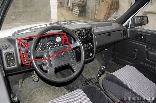 volvo-340-1983-n.jpeg