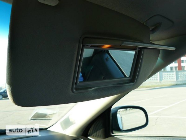 volvo_s60__103051359fx.jpg